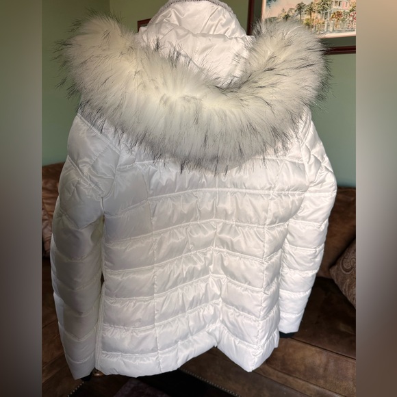 Nautica White Puffer Jacket ski coat Faux Fur Hood white with black highlights M - Picture 4 of 17